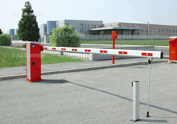 Fadini HydraulicTraffic Barrier, Somerset